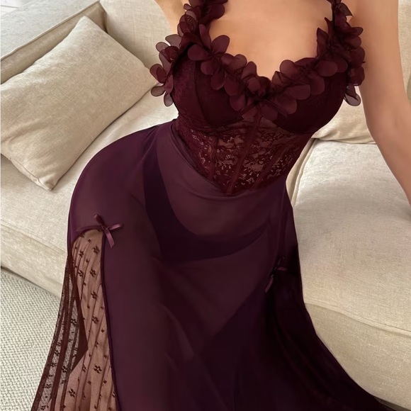 Plunge Floral-Trim Mesh Maxi Dress Nightgown in Deep Burgundy - Picture 4 of 4